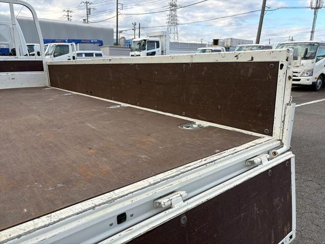 デュトロ クレーン付平ボディー　自社レンタＵＰ　標準巾　４段　ラジコン　マルチゲート　タダノＴＭ－ＺＸ２６４ＨＲＳＡ　６ＭＴ　１５０ｐｓ　積載２ｔ（12枚目）