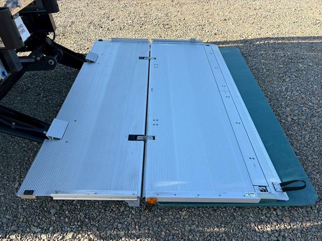 ファイター 冷蔵冷凍車Ｐ／Ｇ　未使用　６２ワイド　リアエアサス　格納ゲート　片開きサイドドア　スタンバイ　東プレＸＶ４２ＬＳＣーＴ　６ＭＴ　２２０ｐｓ　積載２．３５ｔ（14枚目）