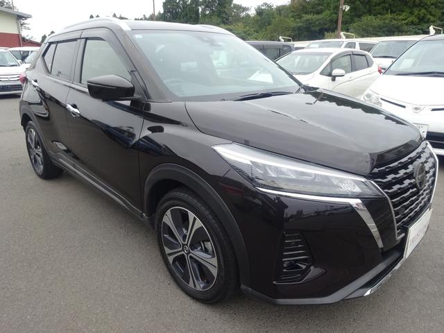 キックス Ｘ　プロパイロット　エマージェンシーブレーキ　純正９インチナビ　フルセグＴＶ　ブルートゥース　アラウンドビューモニター　ナビ連動前後ドライブレコーダー　ビルトインＥＴＣ２．０　インテリジェントルームミラー（3枚目）