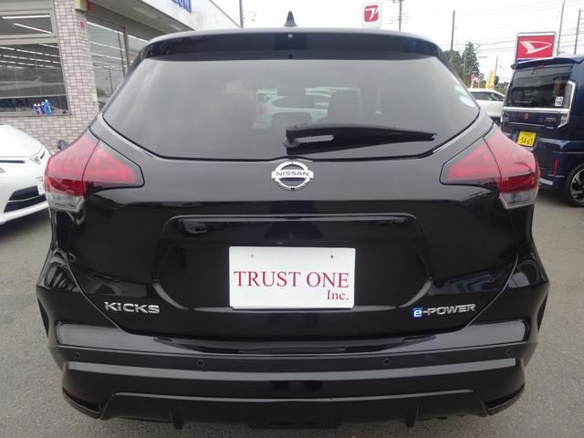 キックス Ｘ　プロパイロット　エマージェンシーブレーキ　純正９インチナビ　フルセグＴＶ　ブルートゥース　アラウンドビューモニター　ナビ連動前後ドライブレコーダー　ビルトインＥＴＣ２．０　インテリジェントルームミラー（5枚目）