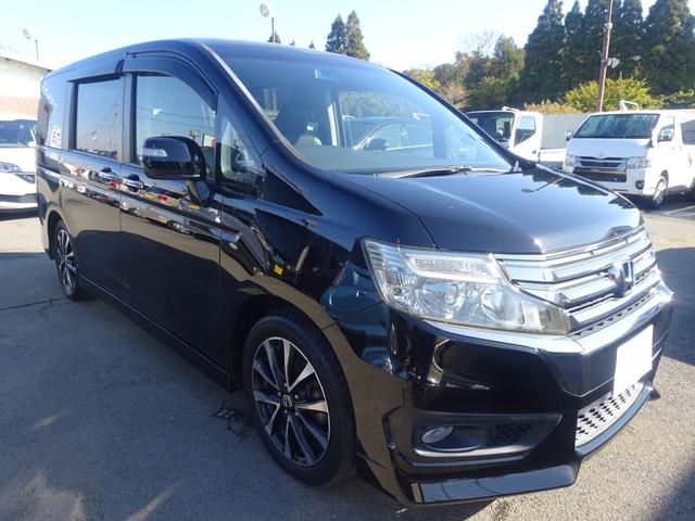 ステップワゴンスパーダ Ｚ　クールスピリット　社外１０インチフローティングナビ　フルセグＴＶ　ブルートゥース　ＨＤＭＩ　ＣＤ・ＤＶＤ　バックカメラ　両側パワースライドドア　アルパイン後席フリップダウンモニター　ＥＴＣ　キーフリー（3枚目）