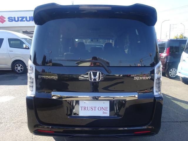 ステップワゴンスパーダ Ｚ　クールスピリット　社外１０インチフローティングナビ　フルセグＴＶ　ブルートゥース　ＨＤＭＩ　ＣＤ・ＤＶＤ　バックカメラ　両側パワースライドドア　アルパイン後席フリップダウンモニター　ＥＴＣ　キーフリー（5枚目）