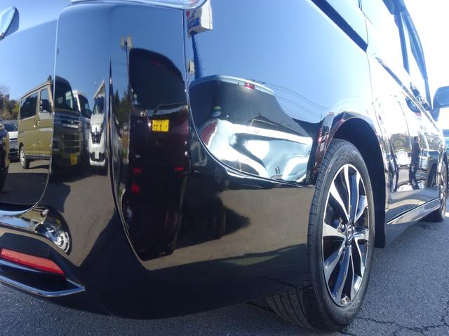 ステップワゴンスパーダ Ｚ　クールスピリット　社外１０インチフローティングナビ　フルセグＴＶ　ブルートゥース　ＨＤＭＩ　ＣＤ・ＤＶＤ　バックカメラ　両側パワースライドドア　アルパイン後席フリップダウンモニター　ＥＴＣ　キーフリー（9枚目）