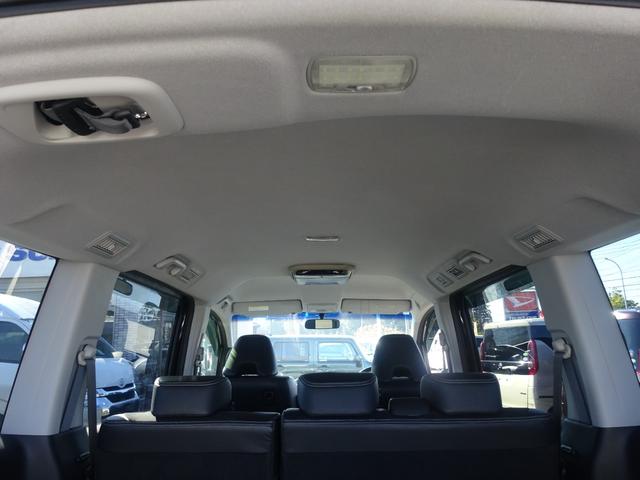 ステップワゴンスパーダ Ｚ　クールスピリット　社外１０インチフローティングナビ　フルセグＴＶ　ブルートゥース　ＨＤＭＩ　ＣＤ・ＤＶＤ　バックカメラ　両側パワースライドドア　アルパイン後席フリップダウンモニター　ＥＴＣ　キーフリー（19枚目）