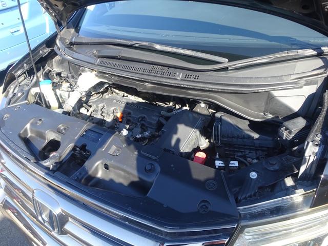 ステップワゴンスパーダ Ｚ　クールスピリット　社外１０インチフローティングナビ　フルセグＴＶ　ブルートゥース　ＨＤＭＩ　ＣＤ・ＤＶＤ　バックカメラ　両側パワースライドドア　アルパイン後席フリップダウンモニター　ＥＴＣ　キーフリー（32枚目）