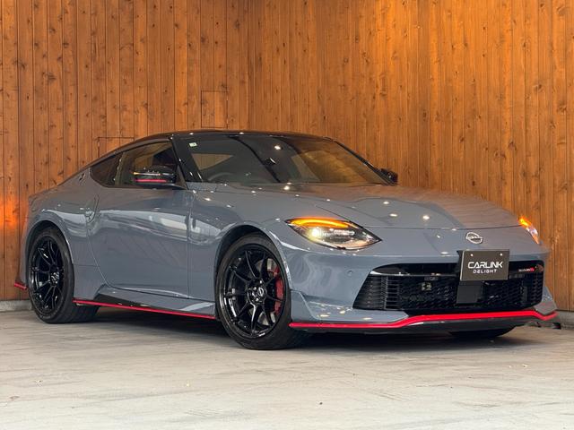 フェアレディZ ニスモ 禁煙 ワンオーナー 純正RAYS製19インチ RECARO製スポーツシート 3連メーター 9型コネクトナビ 9速オートマチック パドルシフト バックカメラ  BOSEサウンド LEDヘッドランプ(8枚目)