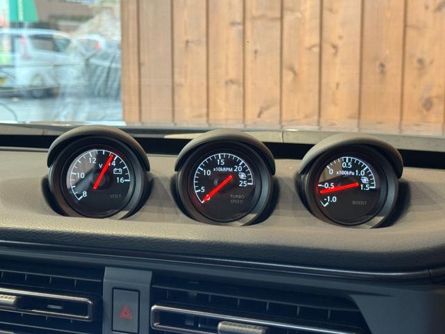 フェアレディZ ニスモ 禁煙 ワンオーナー 純正RAYS製19インチ RECARO製スポーツシート 3連メーター 9型コネクトナビ 9速オートマチック パドルシフト バックカメラ  BOSEサウンド LEDヘッドランプ(14枚目)