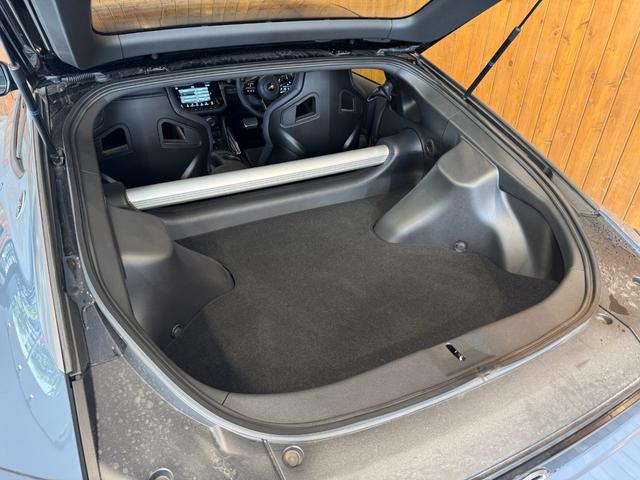 フェアレディZ ニスモ 禁煙 ワンオーナー 純正RAYS製19インチ RECARO製スポーツシート 3連メーター 9型コネクトナビ 9速オートマチック パドルシフト バックカメラ  BOSEサウンド LEDヘッドランプ(42枚目)