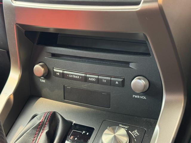 NX NX300 Fスポーツ TRDエアロ/4本出しマフラー ムーンルーフ 赤黒コンビ革シート 角型三眼LEDヘッドライト パーキングサポートブレーキ ナビ TV セーフティシステムプラス 純正18インチAW 1オーナー 禁煙(19枚目)