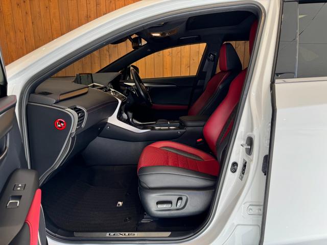 NX NX300 Fスポーツ TRDエアロ/4本出しマフラー ムーンルーフ 赤黒コンビ革シート 角型三眼LEDヘッドライト パーキングサポートブレーキ ナビ TV セーフティシステムプラス 純正18インチAW 1オーナー 禁煙(44枚目)