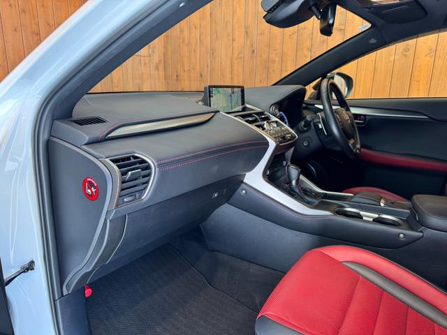 NX NX300 Fスポーツ TRDエアロ/4本出しマフラー ムーンルーフ 赤黒コンビ革シート 角型三眼LEDヘッドライト パーキングサポートブレーキ ナビ TV セーフティシステムプラス 純正18インチAW 1オーナー 禁煙(45枚目)