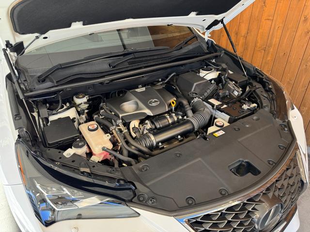 NX NX300 Fスポーツ TRDエアロ/4本出しマフラー ムーンルーフ 赤黒コンビ革シート 角型三眼LEDヘッドライト パーキングサポートブレーキ ナビ TV セーフティシステムプラス 純正18インチAW 1オーナー 禁煙(55枚目)