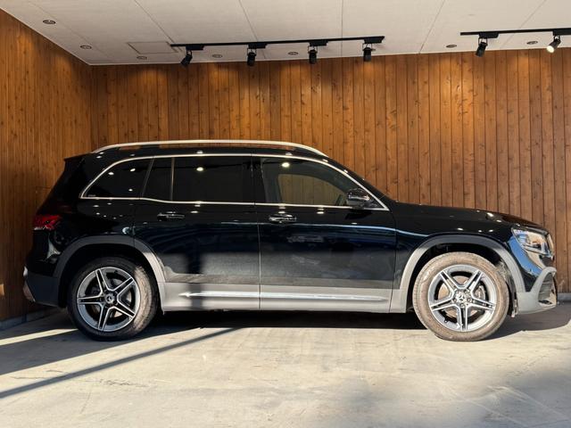 ＧＬＢ ＧＬＢ２００ｄ　ＡＭＧレザーエクスクルーシブＰ　赤黒コンビ本革シート　ＨＵＤ　ワイヤレス充電　シートヒーター　レーダーセーフティーＰＫＧ　ナビ　ＴＶ　全周囲カメラ　ＬＥＤヘッドライト　純正１９インチＡＷ　ＢＳＭ　禁煙（4枚目）