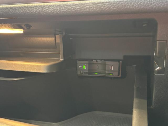 ＧＬＢ ＧＬＢ２００ｄ　ＡＭＧレザーエクスクルーシブＰ　赤黒コンビ本革シート　ＨＵＤ　ワイヤレス充電　シートヒーター　レーダーセーフティーＰＫＧ　ナビ　ＴＶ　全周囲カメラ　ＬＥＤヘッドライト　純正１９インチＡＷ　ＢＳＭ　禁煙（23枚目）