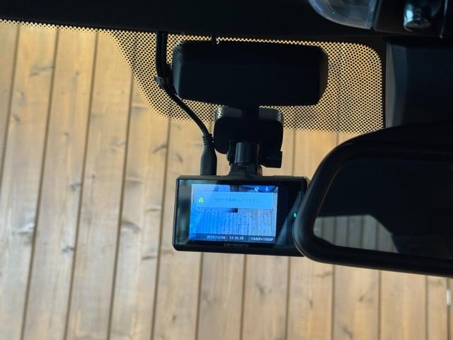 MINI クーパーSD クラブマン ACC ドライブモードセレクト インテリジェントセーフティ コンフォートアクセス ナビ Bカメラ HIDヘッドライト 純正17インチAW 禁煙(19枚目)