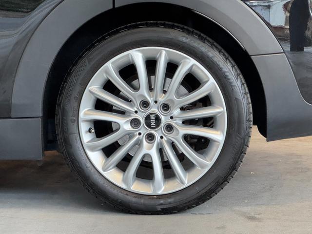 MINI クーパーSD クラブマン ACC ドライブモードセレクト インテリジェントセーフティ コンフォートアクセス ナビ Bカメラ HIDヘッドライト 純正17インチAW 禁煙(32枚目)