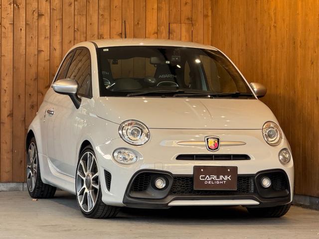 アバルト５９５ ツーリズモ　黒革シート　ディスプレイオーディオ　ＨＩＤヘッドライト　Ｂカメラ　純正１７インチＡＷ　前後ドラレコ　禁煙（3枚目）