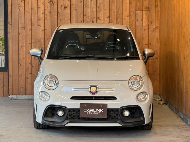 アバルト５９５ ツーリズモ　黒革シート　ディスプレイオーディオ　ＨＩＤヘッドライト　Ｂカメラ　純正１７インチＡＷ　前後ドラレコ　禁煙（27枚目）