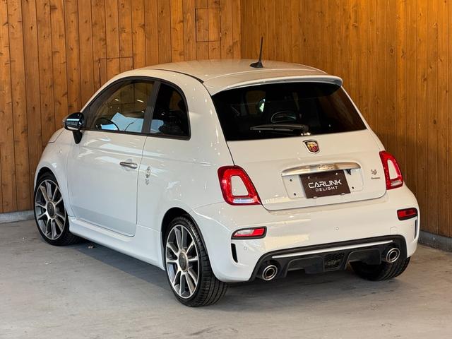 アバルト５９５ ツーリズモ　黒革シート　ディスプレイオーディオ　ＨＩＤヘッドライト　Ｂカメラ　純正１７インチＡＷ　前後ドラレコ　禁煙（32枚目）