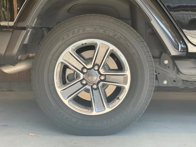 ジープ・ラングラーアンリミテッド サハラ 黒革シート ナビ TV Bカメラ 純正18インチAW LEDヘッドライト 衝突回避 ACC BSM シートヒーター ステアリングヒーター 1オーナー 禁煙(30枚目)