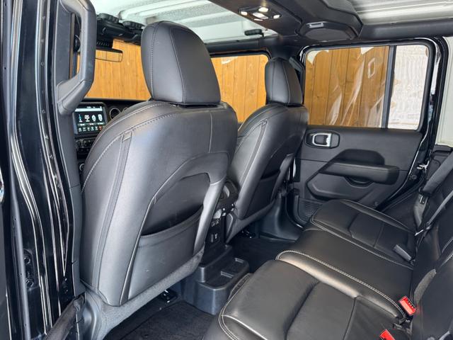 ジープ・ラングラーアンリミテッド サハラ 黒革シート ナビ TV Bカメラ 純正18インチAW LEDヘッドライト 衝突回避 ACC BSM シートヒーター ステアリングヒーター 1オーナー 禁煙(39枚目)