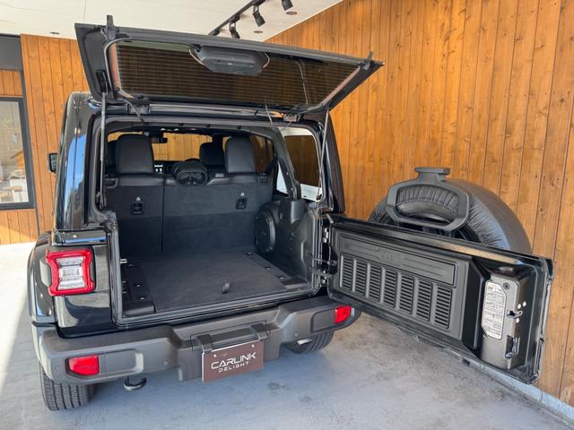 ジープ・ラングラーアンリミテッド サハラ 黒革シート ナビ TV Bカメラ 純正18インチAW LEDヘッドライト 衝突回避 ACC BSM シートヒーター ステアリングヒーター 1オーナー 禁煙(43枚目)