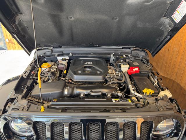 ジープ・ラングラーアンリミテッド サハラ 黒革シート ナビ TV Bカメラ 純正18インチAW LEDヘッドライト 衝突回避 ACC BSM シートヒーター ステアリングヒーター 1オーナー 禁煙(44枚目)