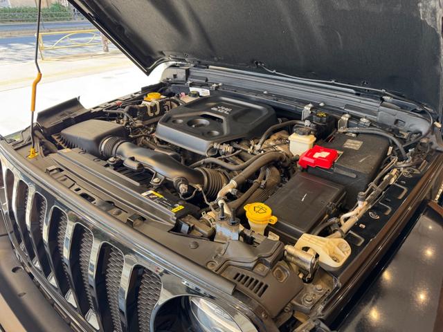 ジープ・ラングラーアンリミテッド サハラ 黒革シート ナビ TV Bカメラ 純正18インチAW LEDヘッドライト 衝突回避 ACC BSM シートヒーター ステアリングヒーター 1オーナー 禁煙(46枚目)