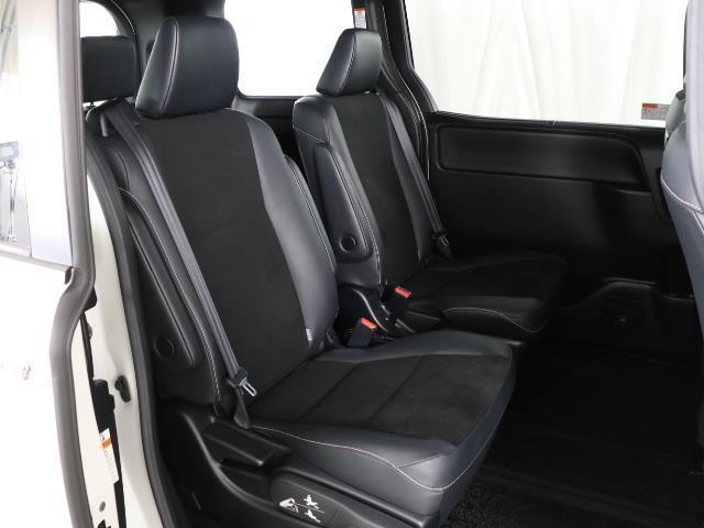 Si ダブルバイビー 7人乗・4WD・トヨタセーフティセンス(衝突回避システム)TSS搭載・SDナビゲーション・Bモニター・ETC・純正ドライブレコーダー・スマートキー・記録簿(14枚目)