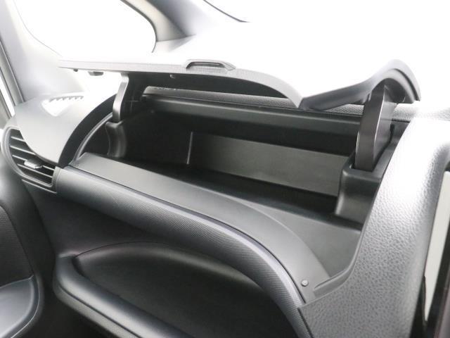 X 8人乗・CDラジオ・ETC・ワイヤレスキー・LED式ヘッドライト・記録簿・修復歴車・トヨタロングラン保証付(8枚目)