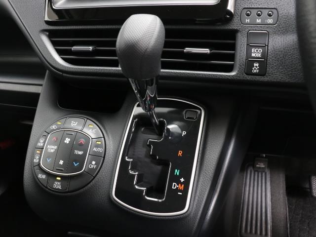 X 8人乗・CDラジオ・ETC・ワイヤレスキー・LED式ヘッドライト・記録簿・修復歴車・トヨタロングラン保証付(12枚目)