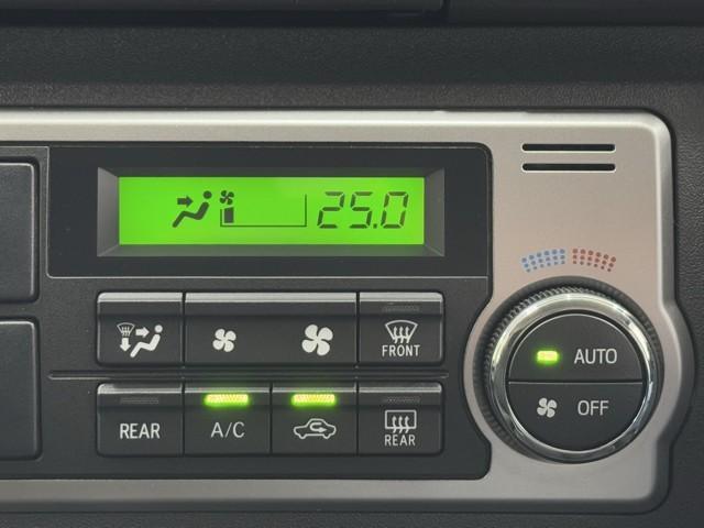 ハイエースバン ロングスーパーＧＬ　ダブルエアコン　ＬＥＤヘッド　運転席エアバッグ　ドラレコ　イモビライザー　オートエアコン　フルセグテレビ　フルタイム４ＷＤ　メモリナビ　パワーステアリング　スマ－トキー　ＥＴＣ車載器　キーレス　ＡＢＳ（11枚目）