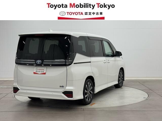 ヴォクシー ハイブリッドS-Z パワーウィンドウ DVD再生機能 インテリキー 横滑防止装置 地デジTV アクティブクルーズコントロール 1オナ フルオートエアコン リアカメラ エアバッグ ABS 100V充電 ナビTV WAC(2枚目)