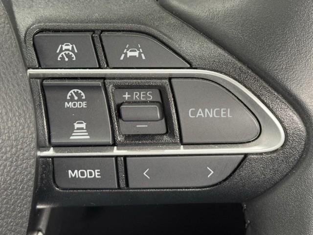 ヴォクシー ハイブリッドS-Z パワーウィンドウ DVD再生機能 インテリキー 横滑防止装置 地デジTV アクティブクルーズコントロール 1オナ フルオートエアコン リアカメラ エアバッグ ABS 100V充電 ナビTV WAC(11枚目)