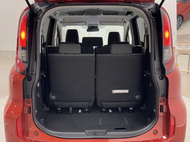 シエンタ ハイブリッドＧ　サポカー　地デジテレビ　ドライブレコーダー　メモリナビ　クルーズコントロール　Ｗ電動ドア　ＬＥＤ　ＶＳＣ　ＥＴＣ　キーフリー　ミュージックプレイヤー接続可　３列シート　アイドリングストップ　ＡＢＳ（16枚目）