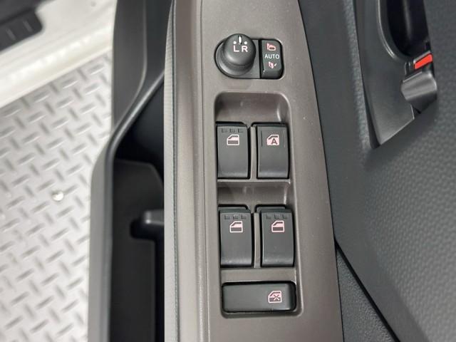 ルーミー Ｇ－Ｔ　Ｂカメラ　ＬＥＤライト　両側自動ドア　オートエアコン　イモビライザー　スマートキー　点検記録簿　メディアプレイヤー接続　ワンセグＴＶ　横滑り防止　Ａ－ＳＴＯＰ　キーフリーシステム　ワンオーナー車　ＰＳ（15枚目）