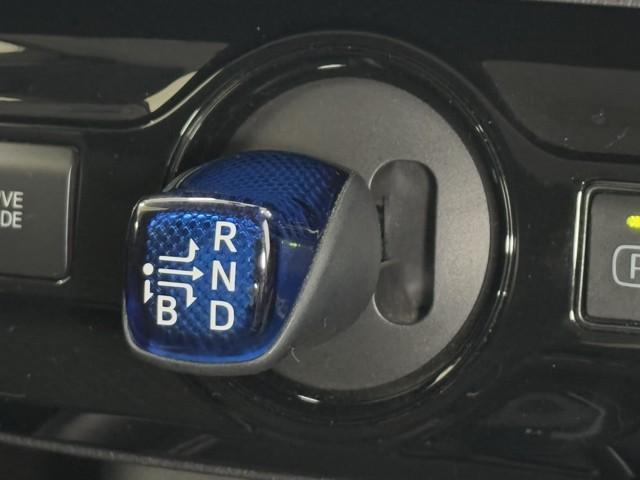 プリウス SセーフティプラスII(12枚目)