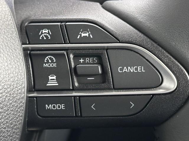 ヴォクシー ハイブリッドＳ－Ｚ　パワーウィンドウ　ＤＶＤ再生機能　インテリキー　横滑防止装置　地デジＴＶ　アクティブクルーズコントロール　フルオートエアコン　リアカメラ　エアバッグ　ＡＢＳ　１００Ｖ充電　ナビＴＶ　ＷＡＣ　キーレス（12枚目）