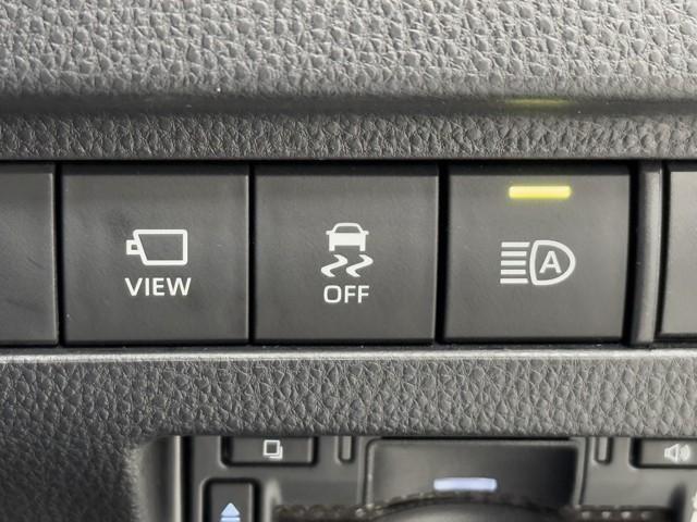 ハリアーハイブリッド Ｚ　レザーパッケージ　パノラマサンルーフ　地デジ　横滑防止　盗難防止システム　Ｂモニター　革　ＬＥＤライト　パワーウィンドウ　クルコン　スマートキ－　助手席エアバック　パワーシート　エアバッグ　点検記録簿　オートエアコン（13枚目）