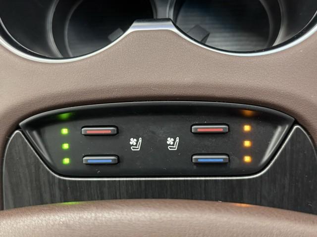 ハリアーハイブリッド Ｚ　レザーパッケージ　パノラマサンルーフ　地デジ　横滑防止　盗難防止システム　Ｂモニター　革　ＬＥＤライト　パワーウィンドウ　クルコン　スマートキ－　助手席エアバック　パワーシート　エアバッグ　点検記録簿　オートエアコン（14枚目）