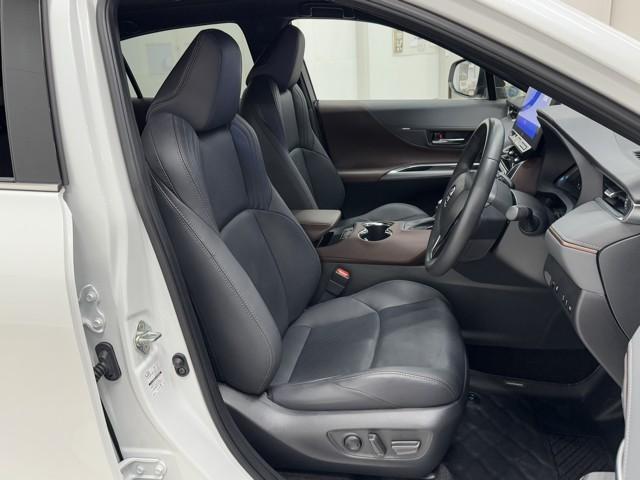 ハリアーハイブリッド Ｚ　レザーパッケージ　パノラマサンルーフ　地デジ　横滑防止　盗難防止システム　Ｂモニター　革　ＬＥＤライト　パワーウィンドウ　クルコン　スマートキ－　助手席エアバック　パワーシート　エアバッグ　点検記録簿　オートエアコン（16枚目）