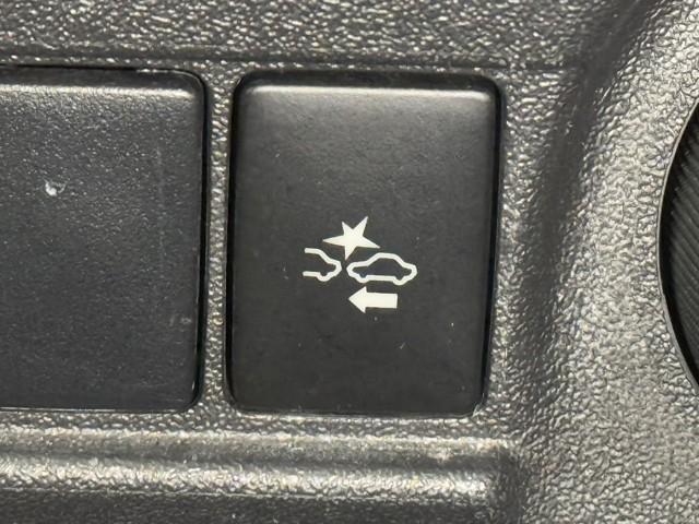 ハイエースバン ロングＤＸ　ブレーキサポート　リアカメラ　ＰＷ　運転席エアバッグ　ナビテレビ　横滑り防止　整備点検記録簿　イモビ付　パワーステアリング　エアコン　ミュージックプレイヤー接続可　ＡＢＳ　キーレス　ワンセグテレビ（14枚目）