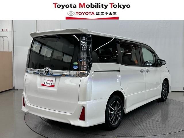 ヴォクシー ＺＳ　煌ＩＩ　スマートキー・プッシュスタート　バックガイドモニター　セキュリティアラーム　両側パワスラドア　１オーナー　ＥＴＣ車載器　地デジテレビ　ＶＳＣ　ＬＥＤライト　助手席エアバック　キーレスエントリー　ＡＣ（2枚目）