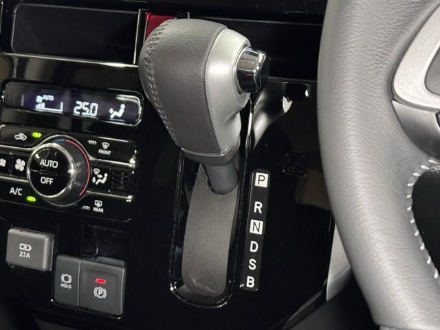 ルーミー カスタムＧ　アイドリング　両側電動ＳＤ　ＬＥＤヘット　バックビューモニター　衝突回避ブレーキ　フルフラット　スマートキー　メモリナビ　ワンセグＴＶ　クルーズコントロール　点検記録簿　ＥＴＣ　ドライブレコーダー（12枚目）