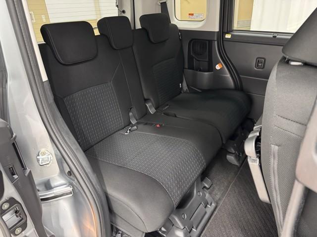 ルーミー カスタムＧ　アイドリング　両側電動ＳＤ　ＬＥＤヘット　バックビューモニター　衝突回避ブレーキ　フルフラット　スマートキー　メモリナビ　ワンセグＴＶ　クルーズコントロール　点検記録簿　ＥＴＣ　ドライブレコーダー（17枚目）