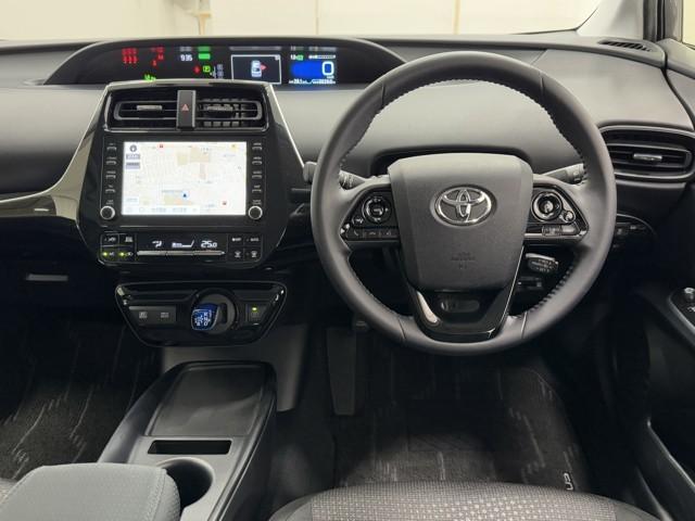 プリウス Ｓ　１００Ｖ　取説記録簿　アイスト　ＥＳＣ　スマートキ－　メモリーナビゲーション　ＬＥＤヘッドライト　ＥＴＣ車載器　フルオートエアコン　ナビ　クルーズコントロール　エアバッグ　イモビ　パワーウインドウ（4枚目）