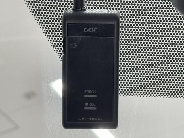 プリウス Ｓ　１００Ｖ　取説記録簿　アイスト　ＥＳＣ　スマートキ－　メモリーナビゲーション　ＬＥＤヘッドライト　ＥＴＣ車載器　フルオートエアコン　ナビ　クルーズコントロール　エアバッグ　イモビ　パワーウインドウ（8枚目）