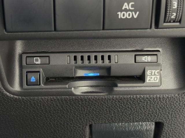 アクア Z エアロ LEDヘッドライト スマートキー 100V電源 イモビライザー アルミホイール ドライブレコーダー オートクルーズコントロール 点検記録簿 フルセグTV エアコン ESC ナビ&TV ETC(8枚目)