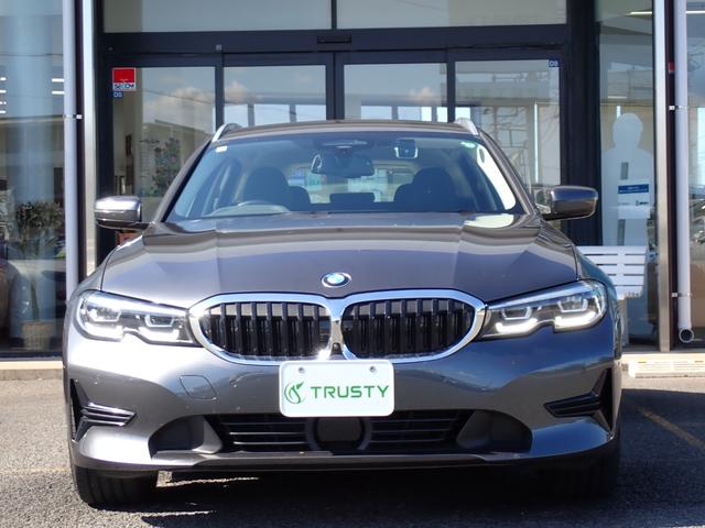 ３シリーズ ３２０ｄ　ｘＤｒｉｖｅツリングＥＤジョイ＋ハイライＰ　パーキングアシストプラス／３６０°カメラ　１オーナー禁煙　ヒーター付黒革　ＡｐｐｌｅＣａｒＰｌａｙ　ワイヤレスチャージャー　前後ドラレコ　ＡＣＣ　レーンチェンジＷ　パワーバックドア　毎年ディーラー整備（10枚目）