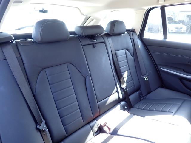 ３シリーズ ３２０ｄ　ｘＤｒｉｖｅツリングＥＤジョイ＋ハイライＰ　パーキングアシストプラス／３６０°カメラ　１オーナー禁煙　ヒーター付黒革　ＡｐｐｌｅＣａｒＰｌａｙ　ワイヤレスチャージャー　前後ドラレコ　ＡＣＣ　レーンチェンジＷ　パワーバックドア　毎年ディーラー整備（18枚目）